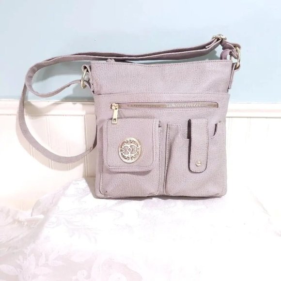 NEW BLUSH Gold Medium FAUX Leather Crossbody Shoulder Bag Purse Top Zip Pockets - Picture 1 of 13